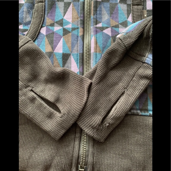 💕LULULEMON SCUBA HOODIE/JACKET-STAINED GLASS-8💕 - Picture 10 of 13